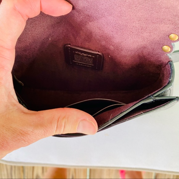 Coach Black Scallop Rivets Saddle Belt Bag EUC - Picture 14 of 16